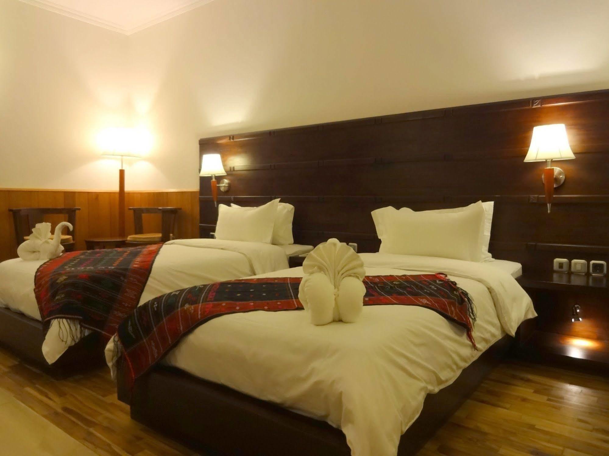 Taman Simalem Resort Tongging Ngoại thất bức ảnh