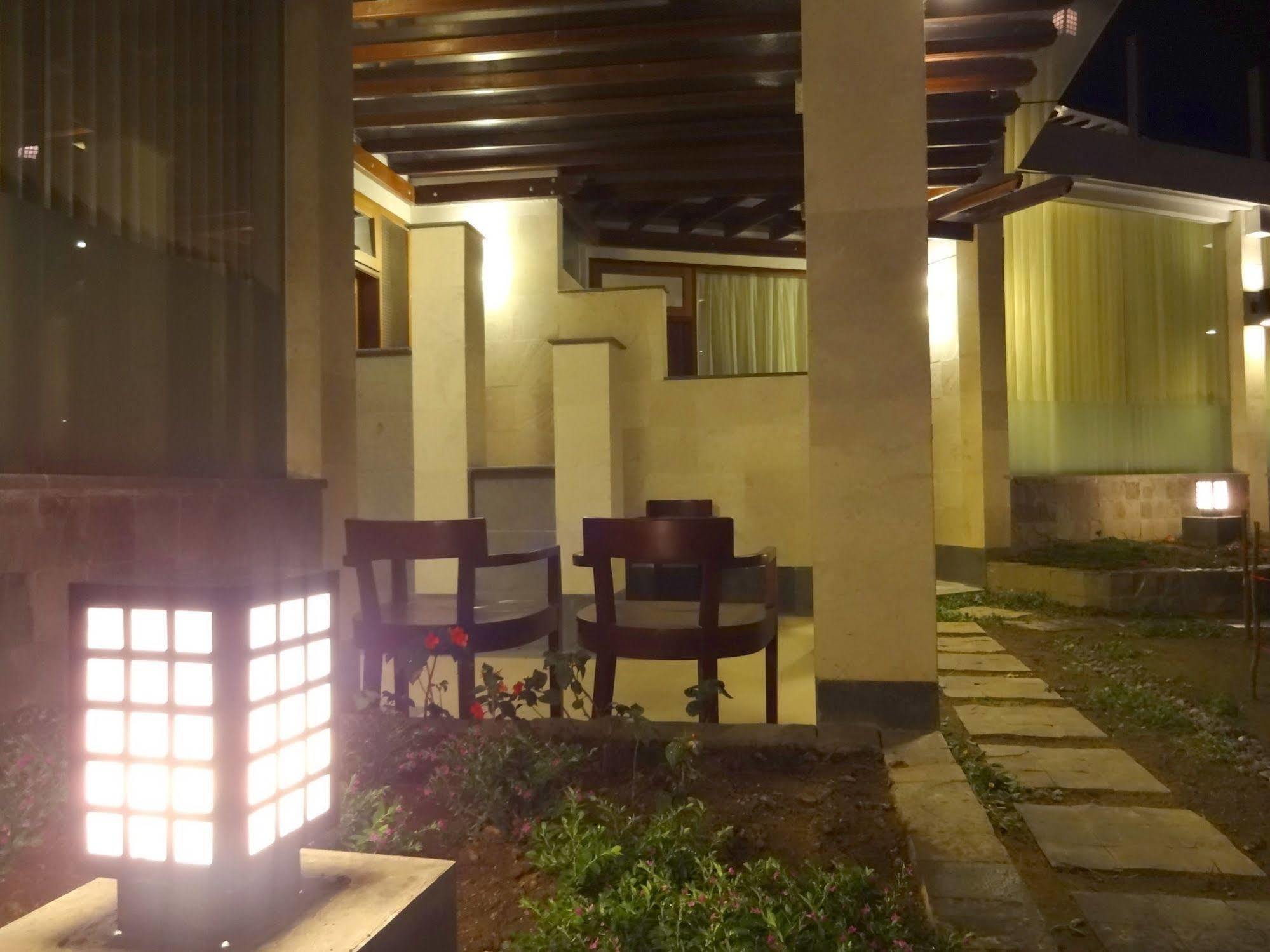 Taman Simalem Resort Tongging Ngoại thất bức ảnh